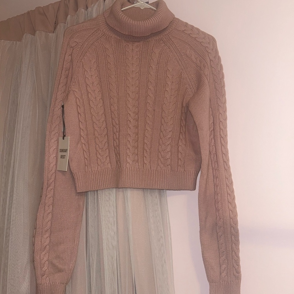 Aritzia Sunday Best Sweater
